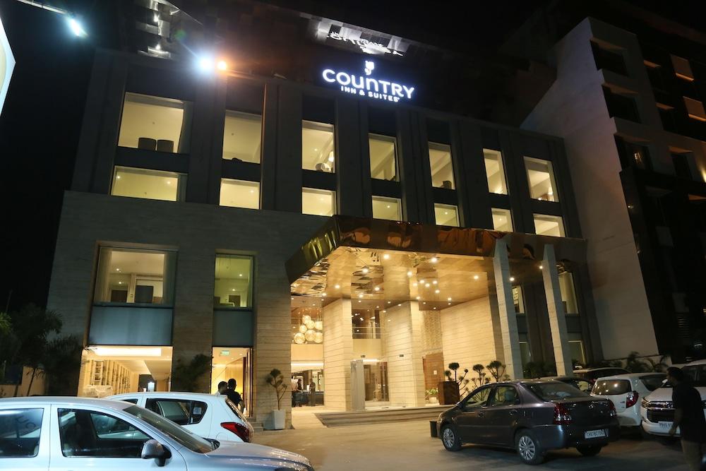 Country Inn & Suites By Radisson Chandigarh Zirakpur Экстерьер фото